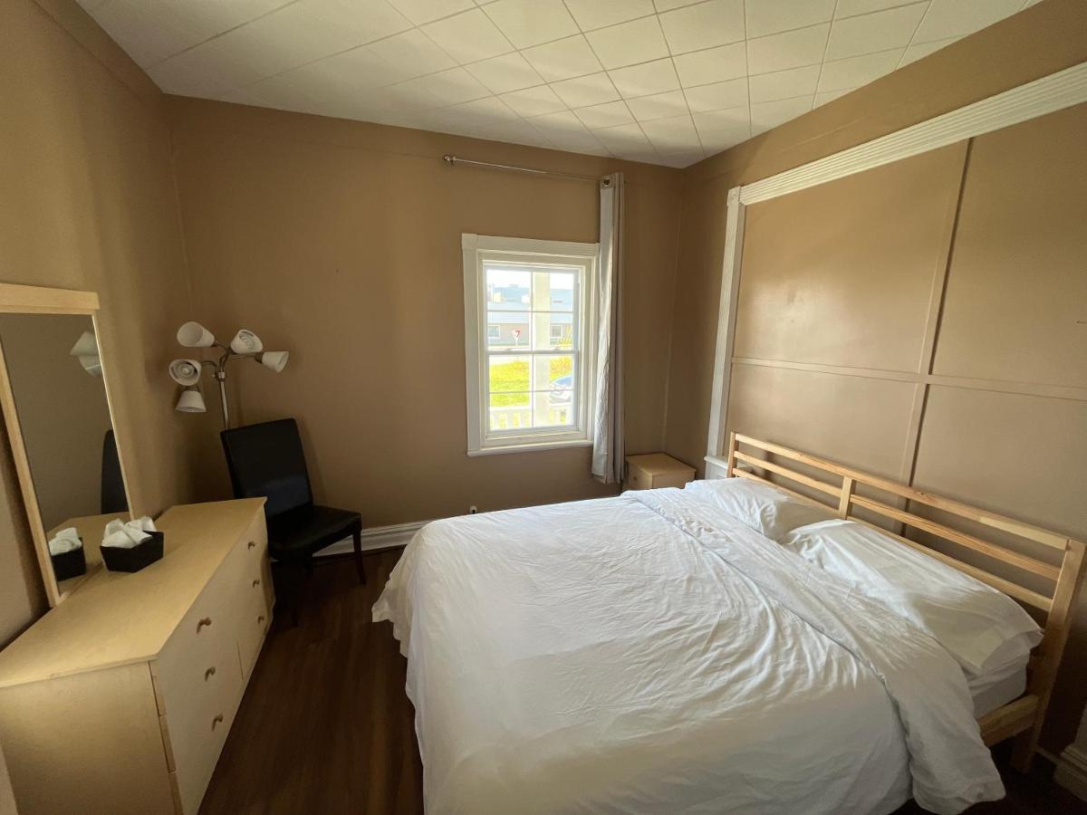 Auberge Lac-Saint-Jean روبرفال المظهر الخارجي الصورة
